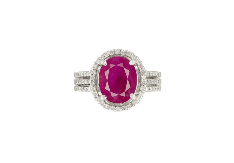 https://www.faberge.com/fine-jewellery/rings/colours-of-love-white-gold-ct- oval-ruby-ring-set-with-diamonds-178