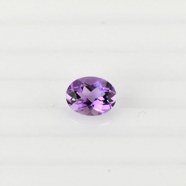 Oval natural amethyst, 1.2 - 1.8 carats, 9 x 7 mm, eye clean quality, February birthstone.