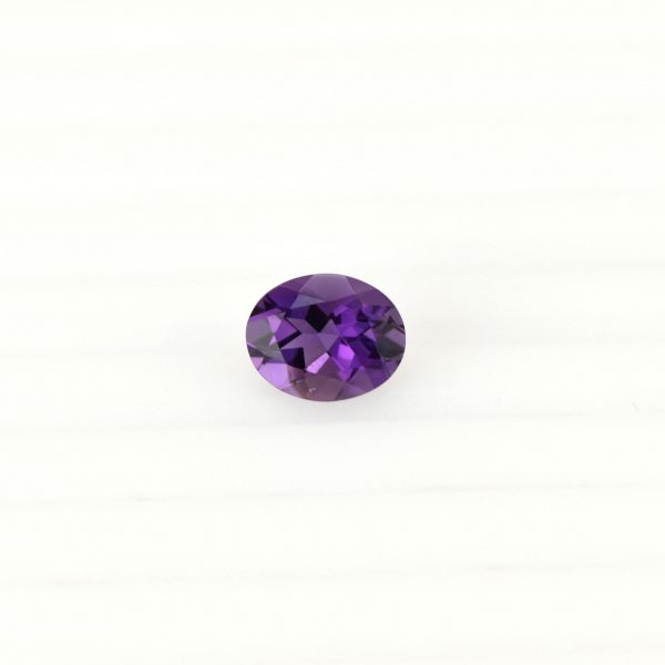 natural amethyst oval cut, 1.70 - 2.50 carats, 10 x 8 mm, suitable for jewelry, February birthstone.