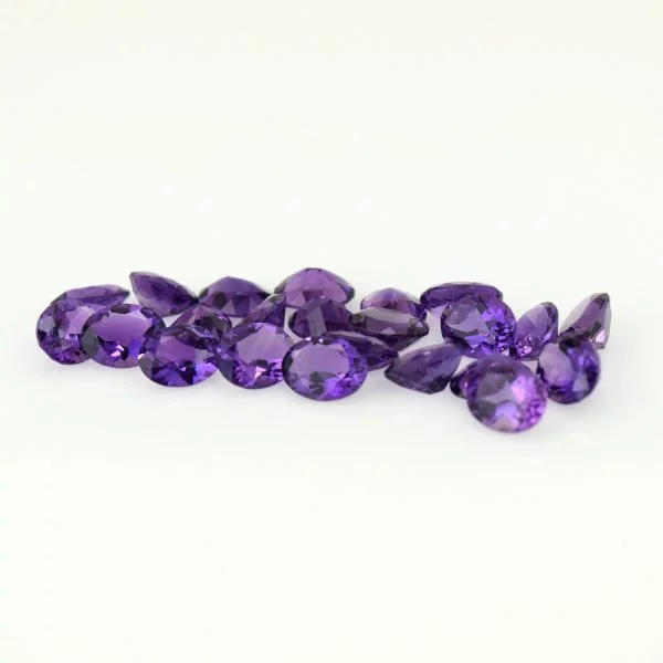 natural amethyst oval cut, 1.20 - 1.85 carats, 9 x 7 mm, suitable for jewelry, February birthstone.